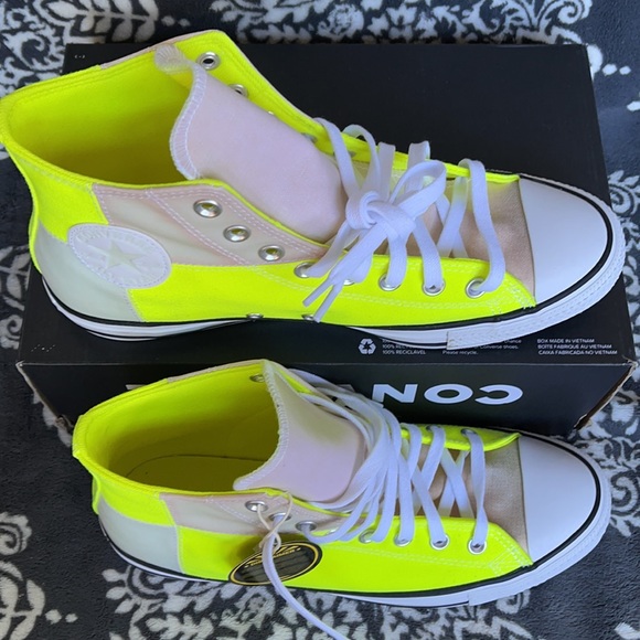 Converse Chuck Taylor All Star Hi Lemon Venom/White/Multi MEN`S - Picture 3 of 16